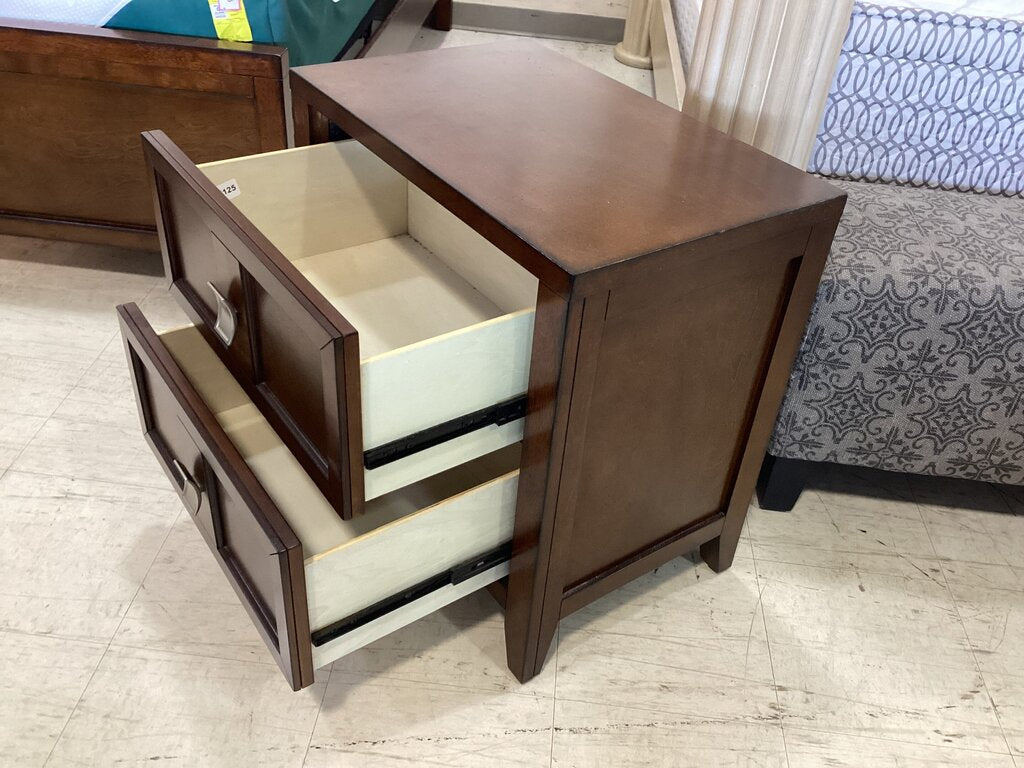 85125 - Samuel Lawrence Bayfield Nightstand 25x16x25