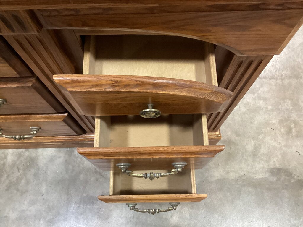 85139 - Vintage Michael Howard Georgian Court Dresser 70x20x34