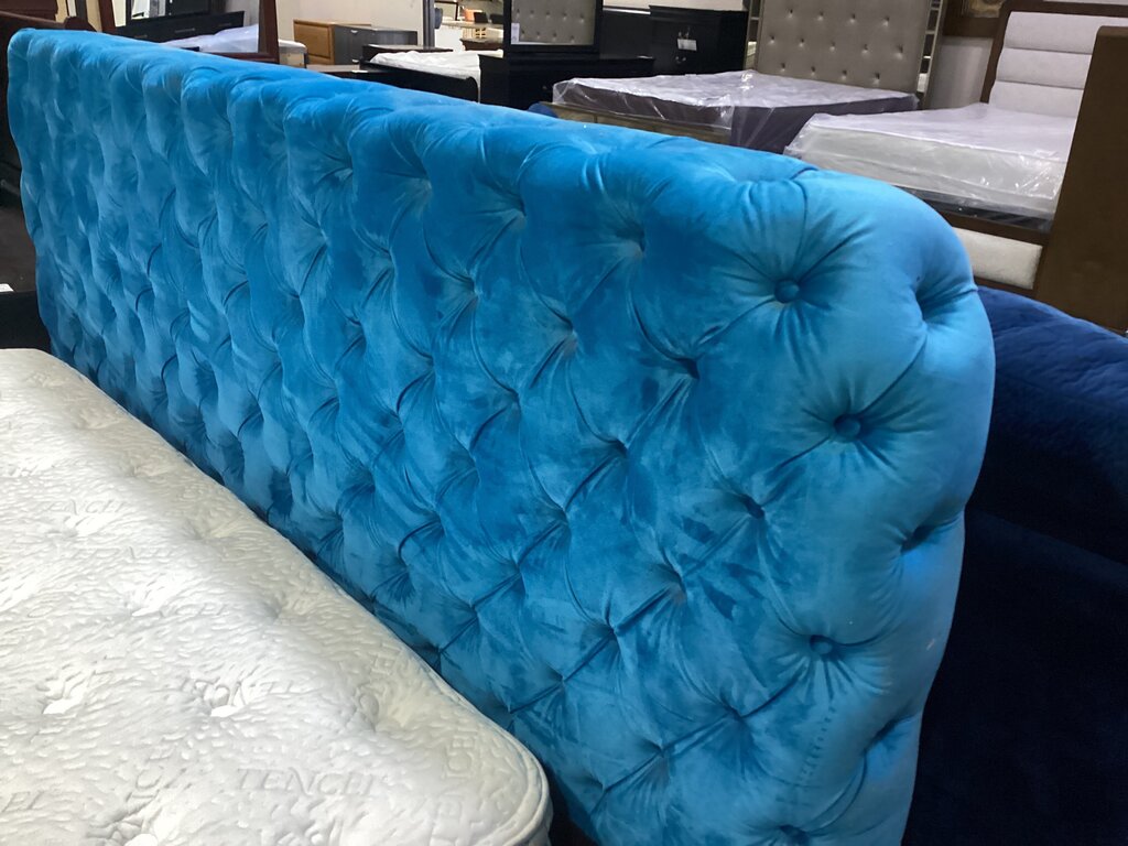 85365 - Moderno Blue King Bed Frame 82x95x48