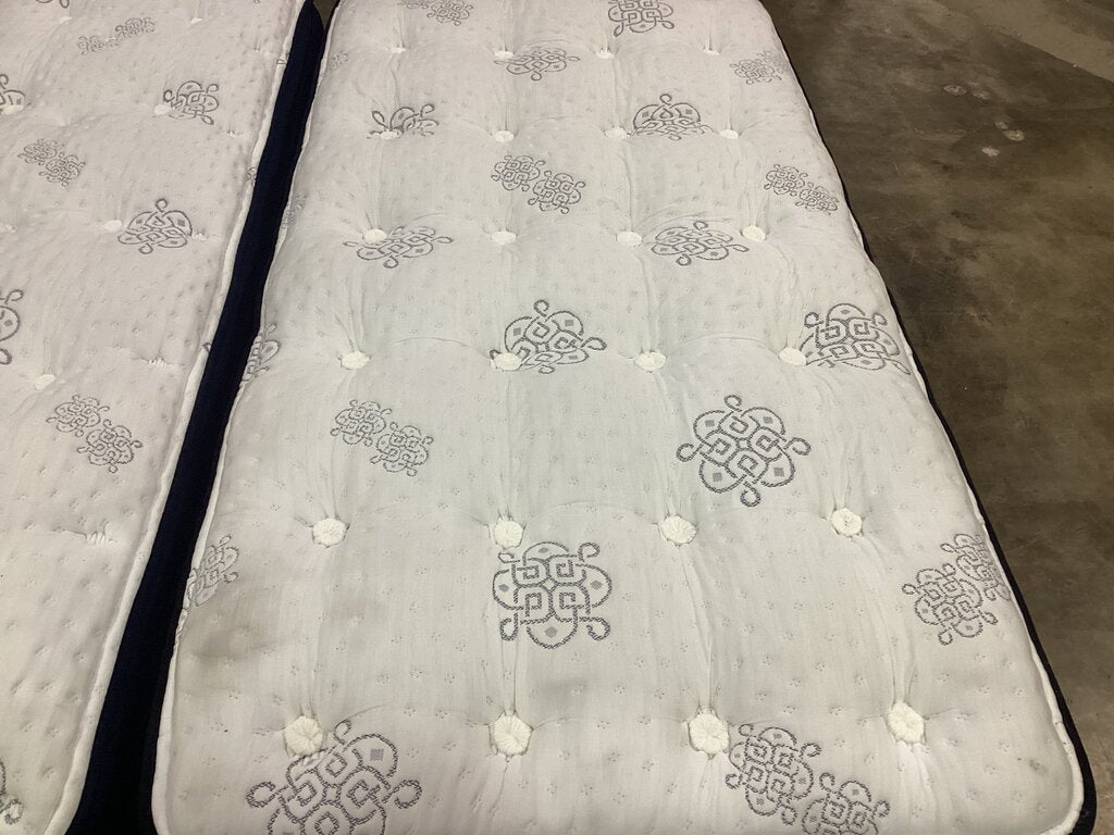 85385 - William & Lawrence Blenheim Medium Twin XL Mattress