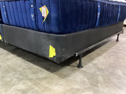 85383 - Sealy Twin XL Black Box/Foundation