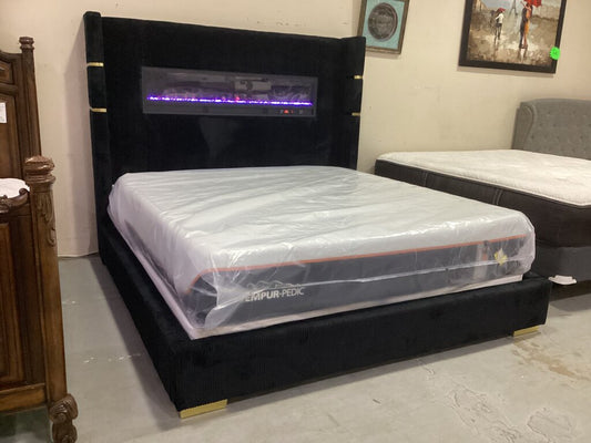 Harmony Black NEW King Fireplace Bed Frame 84x90x67 (115240)