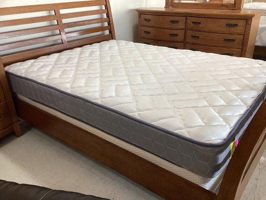 85371 - Gray Border White Top Queen Mattress