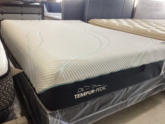 85432 - Tempur-Pro Adapt Hybrid Queen Mattress
