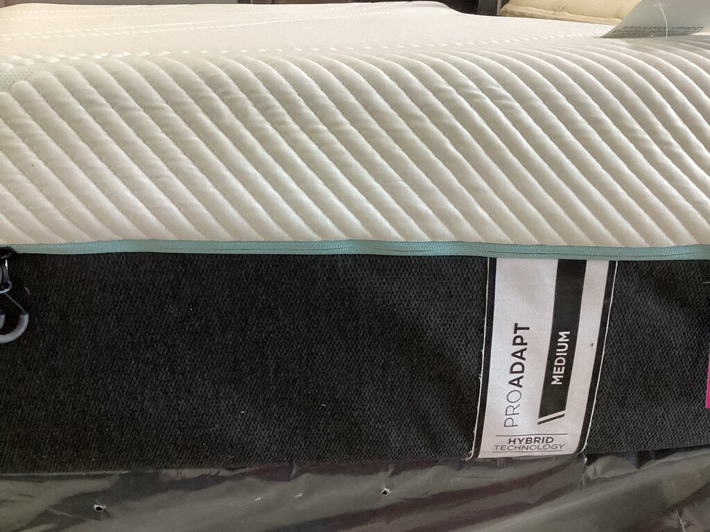 85432 - Tempur-Pro Adapt Hybrid Queen Mattress