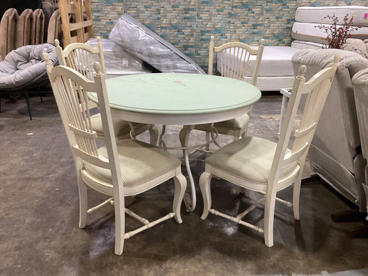 85522 - Round 5pc Dining Set 46x30