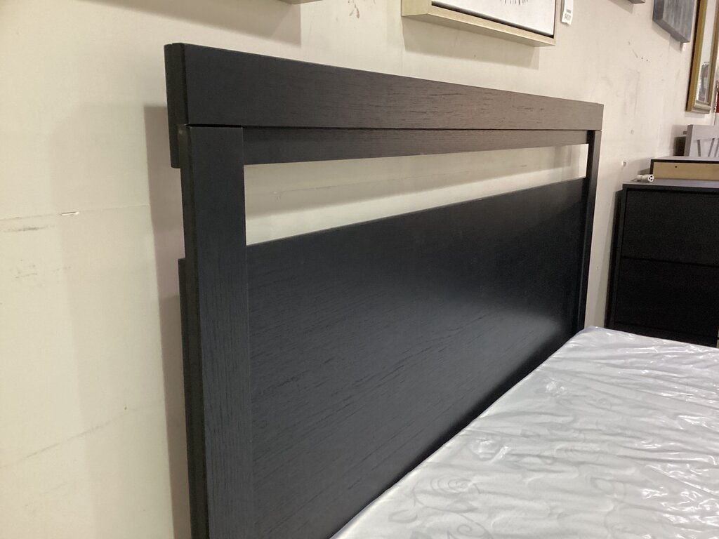 85446 - Ashley Finch NEW Queen Panel Headboard 64x2x51