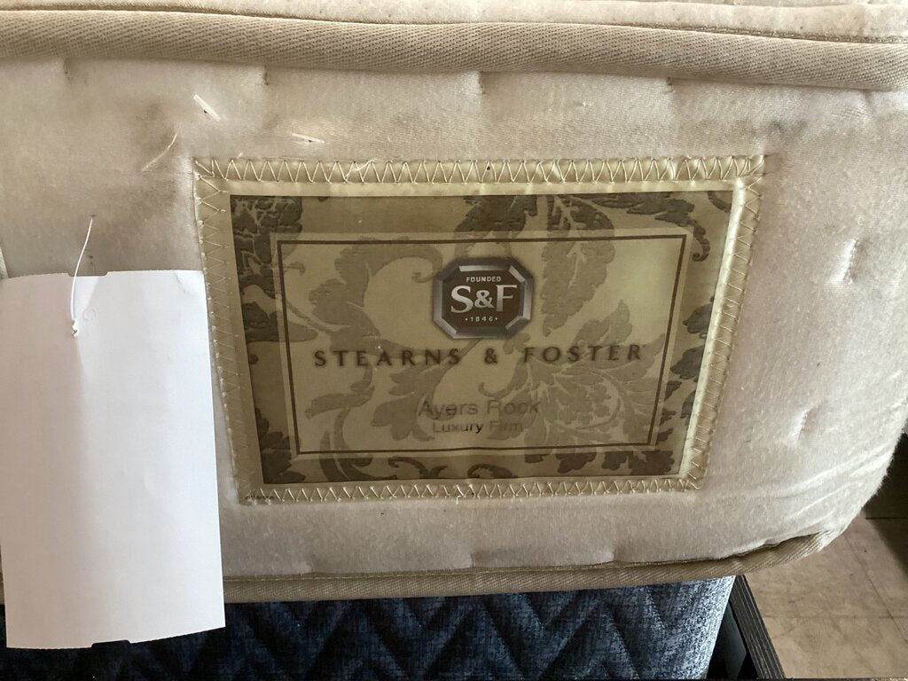85534 - Stearns & Foster Queen Mattress