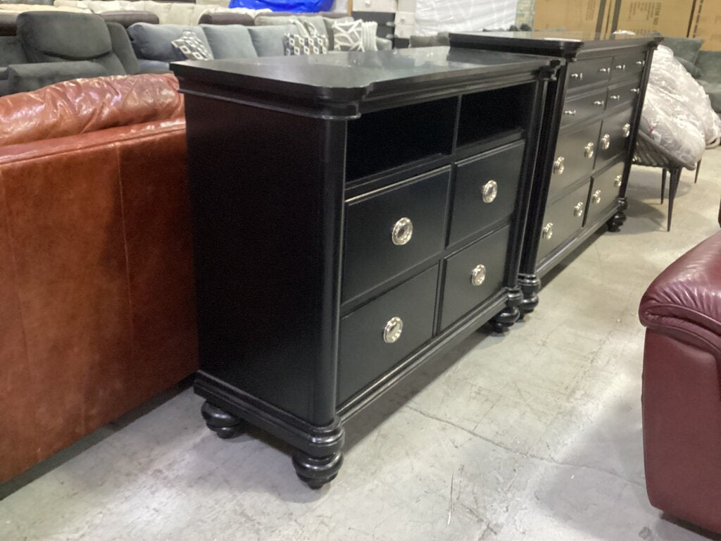 85561 - Klaussner Media Chest 50x19x40