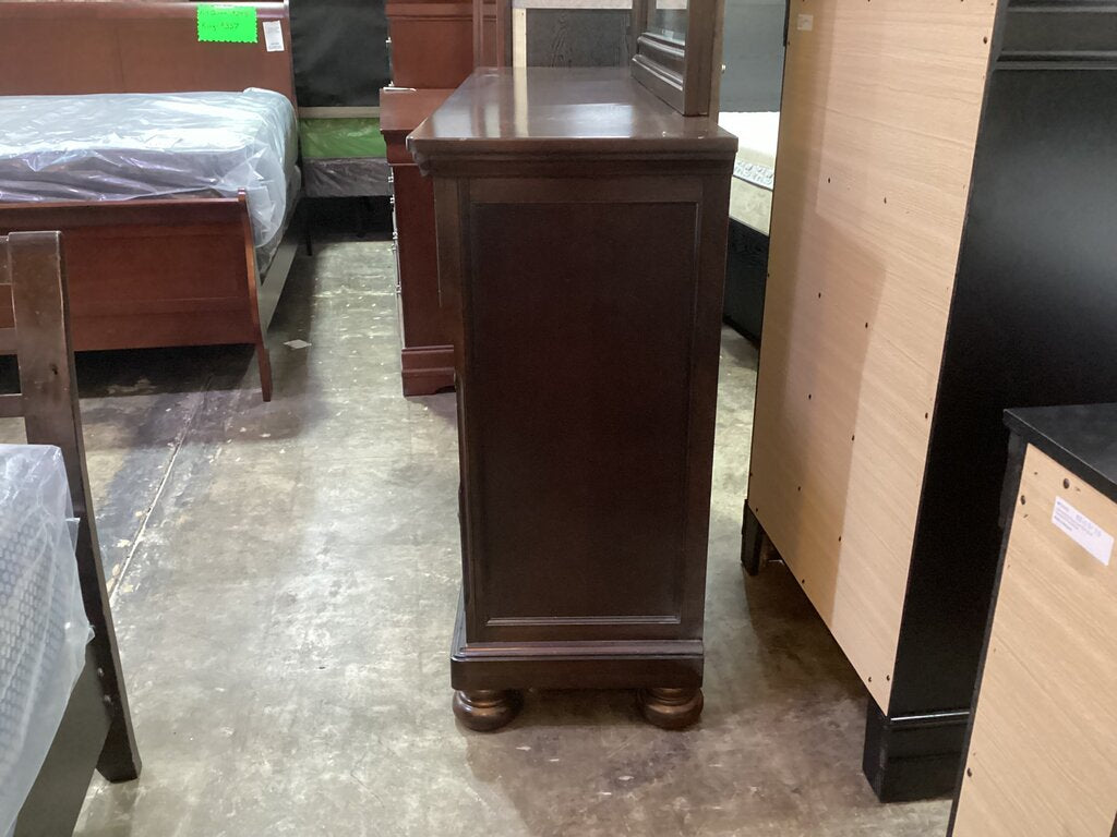 85566 - Ashley Porter Dresser w/Mirror 66x18x40