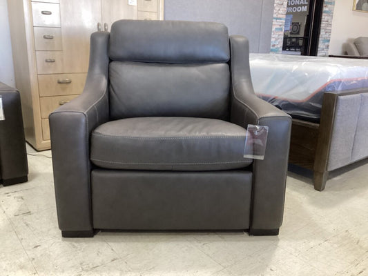 85639 (8538-2) Bernhardt Germain Leather Power Reclining Chair 40x38x39