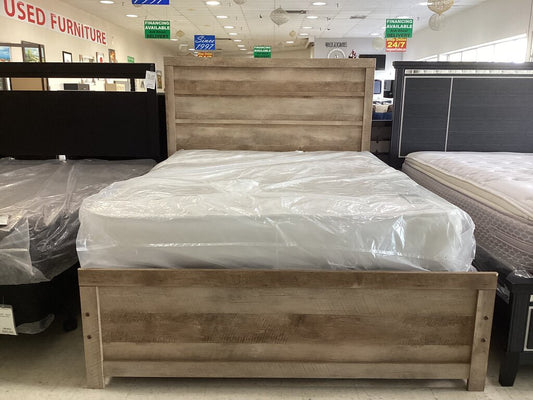 85603 - Ashley Gachester Queen Panel Bed Frame