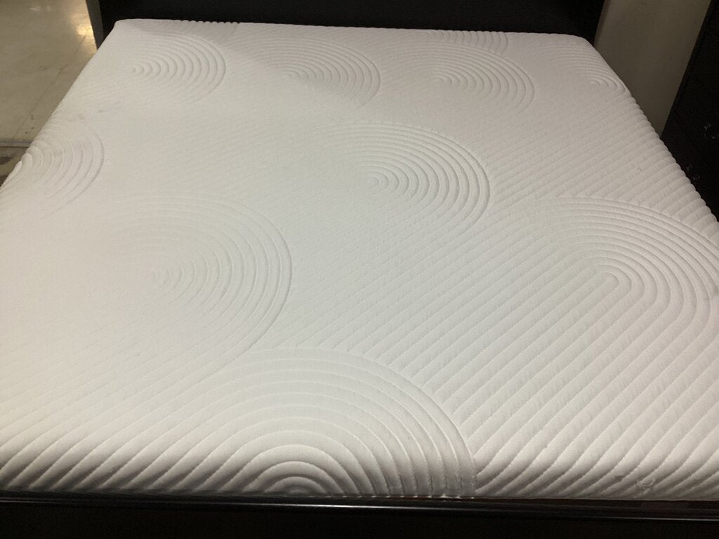 85101 - Tempur-Pedic King Mattress