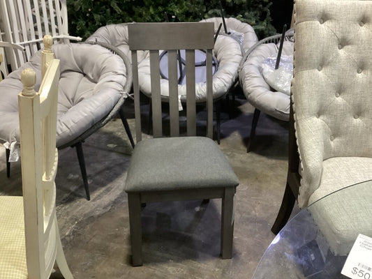 85615 Ashley Hallanden Dining Chair 19x19x40