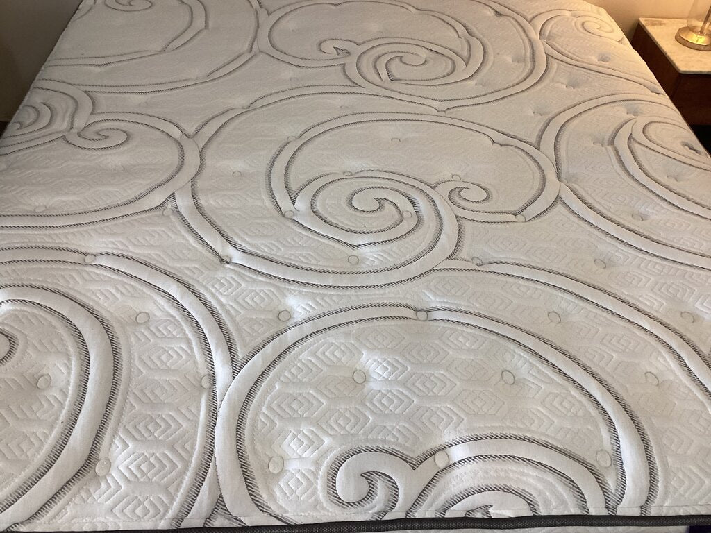 85099 - Serta iComfort King Mattress