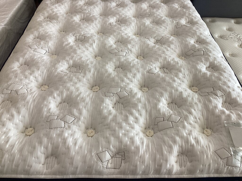 85723 Aireloom Queen Mattress