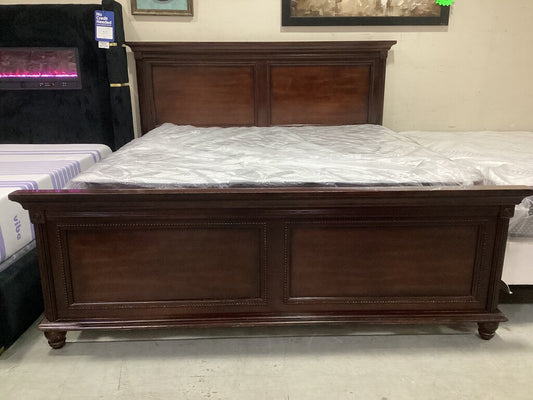 85715 - King Bed Frame 85x89x57