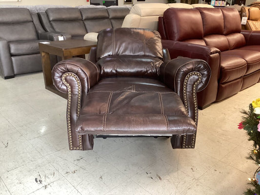 85764 - Ashley Power Recliner 41x38x39