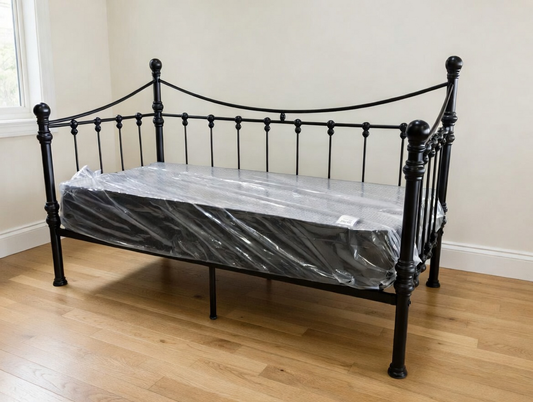 85754 Black Metal Daybed 82x42x51
