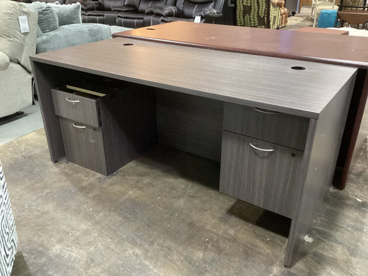 85737 - Gray Executive Desk 66x30x30