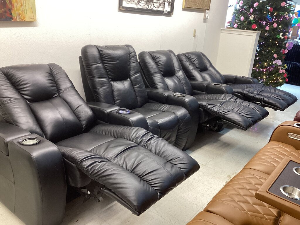 85813 - Palliser Black 4 Seat Power Theater Group 139x37x42