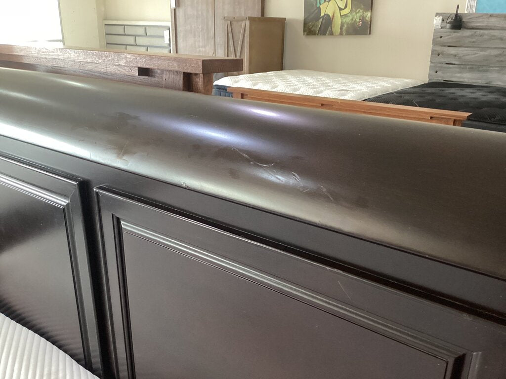 86078 - Winners Only Full Size Bed Frame 56x82x50