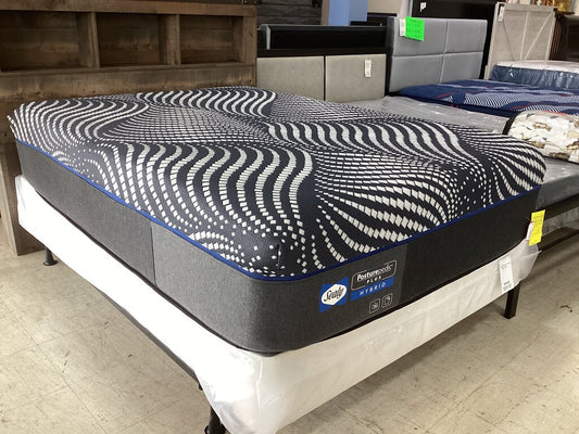 86084 Sealy Posturpedic Plus Hybrid Full Mattress