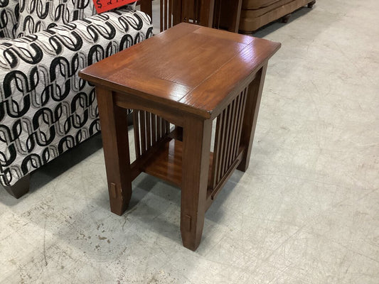 86080 - Ashley Prairie View Chairside Table 18x26x25