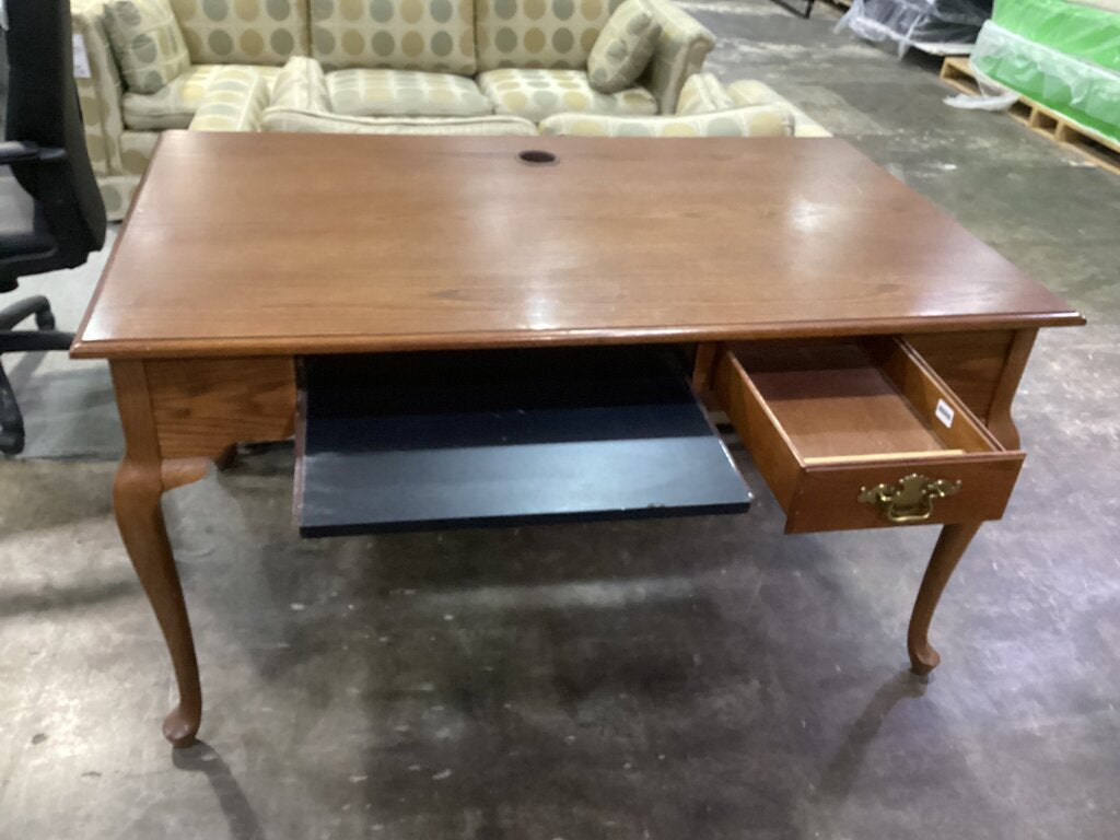 86066 - Bassett Computer Desk 56x35x31