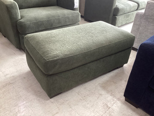 Patagonia Moss NEW Ottoman 26x49x19