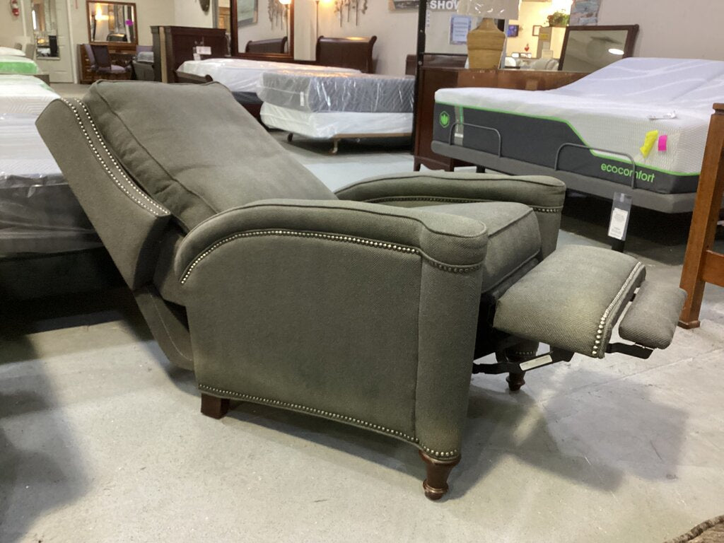86180 - Bradington Young Push Back Recliner 31x34x40