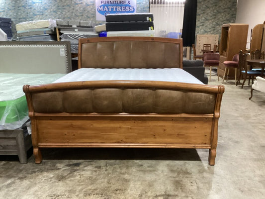 86168 Leather Panel King Sleigh Bed Frame 79x96x56