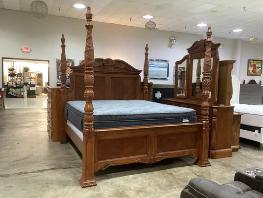 86189 Mahogany King Post Bed Frame 86x91x90