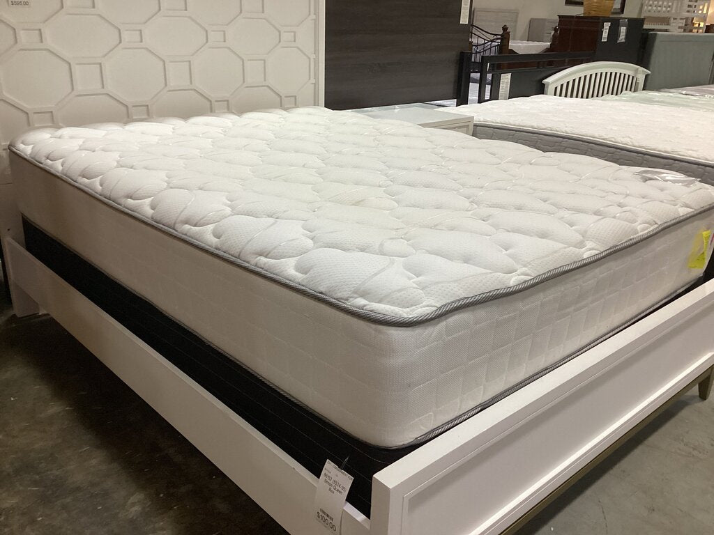 86143 Denver Queen Mattress