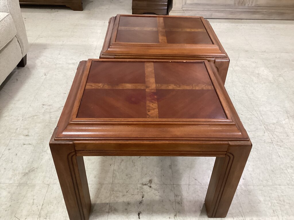 86279 - Ming-Style Pair of End Tables 23x27x21