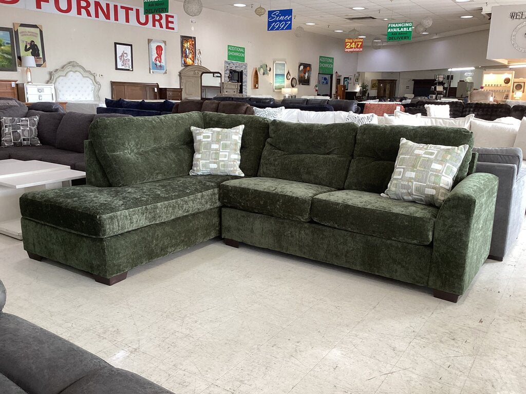 Braves Olive NEW 2pc Sectional LSF (23023-12) 113x82x40