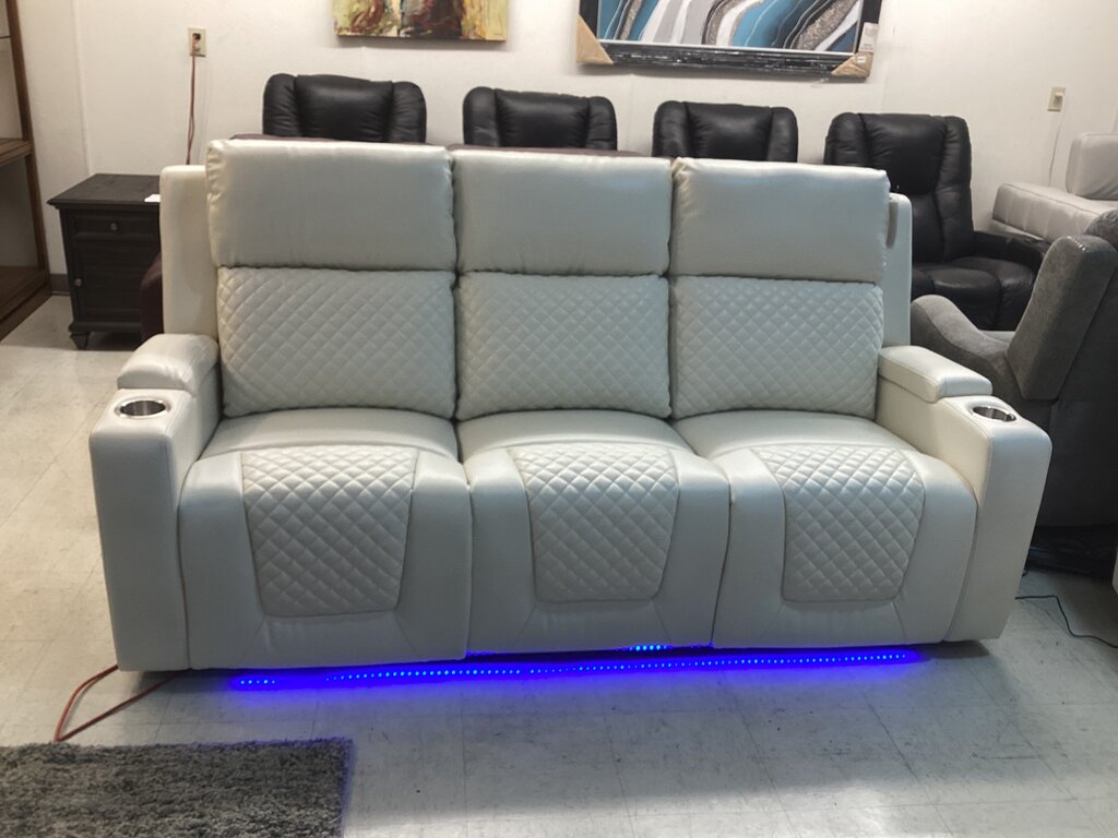 Boss White NEW Power Reclining Sofa 82x39x41 (697190)