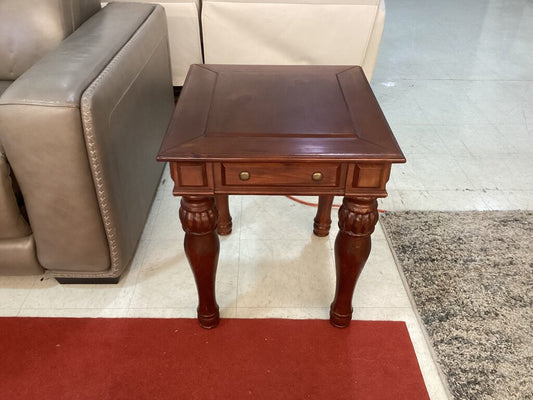 86352 Wood End Table 20x22x23