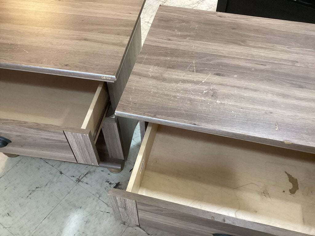 86363 Harbor View Pair of Nightstands 27x20x26
