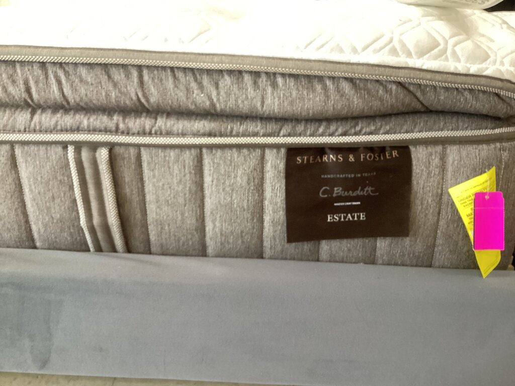 85345 - Strearns & Foster Bridle Luxury Plush Pillow Top King Mattress