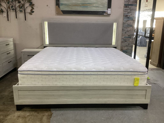 Trinidad Light Oak NEW Platform King Bed Frame (172541-43)