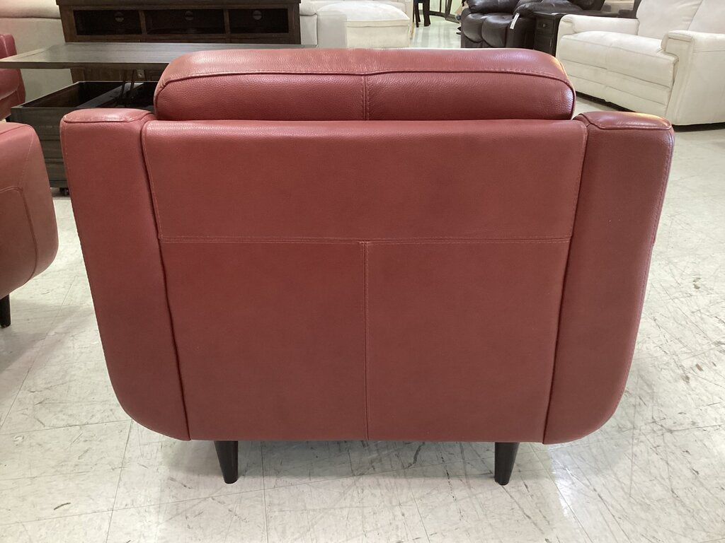86451 - Centennial Leather Tufted Chair 38x37x34