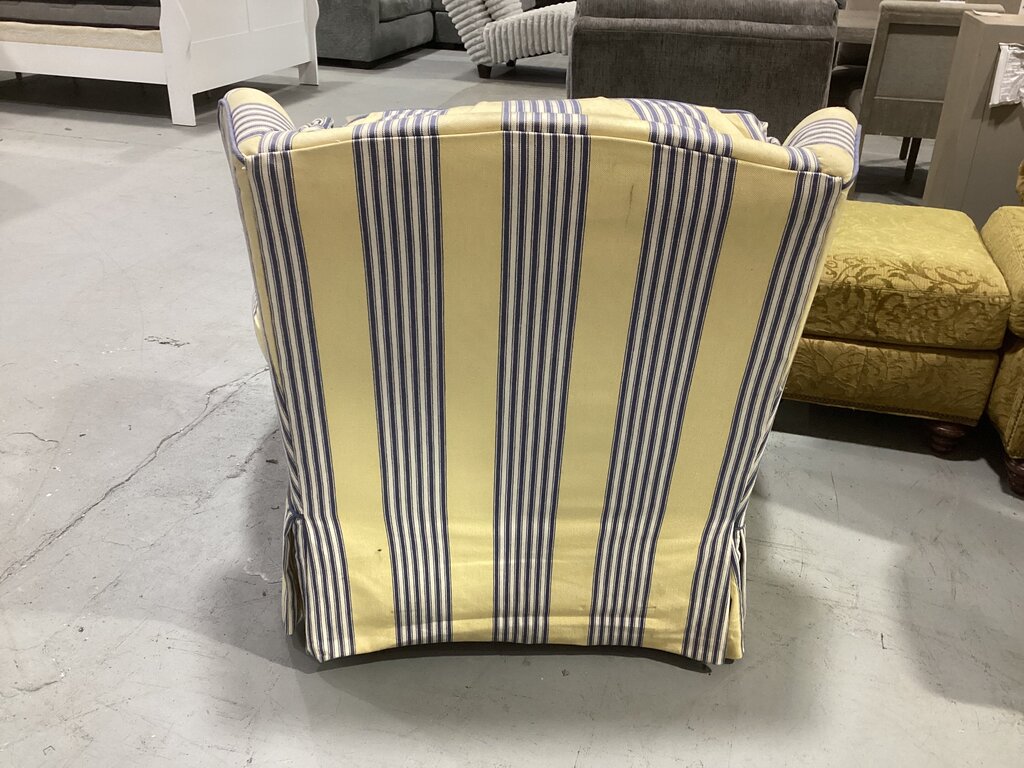 86514 Classic Wingback Arm Chair 41x32x37