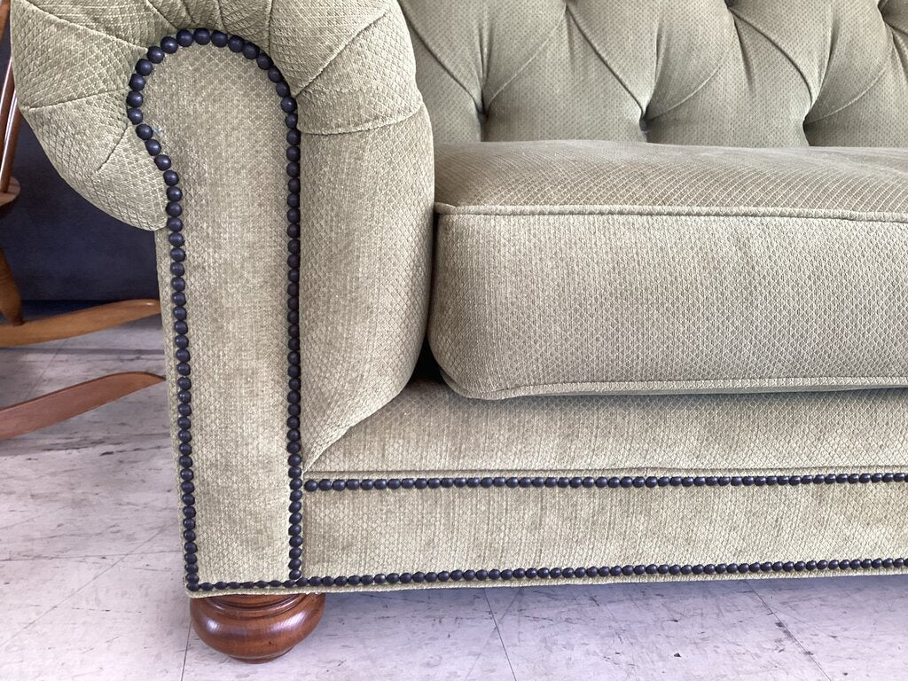 86518 Ethan Allen Sage Chesterfield Sofa 91x38x35