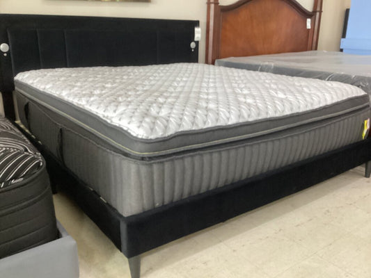 86530 Spring Air Michelle Hybrid King Mattress