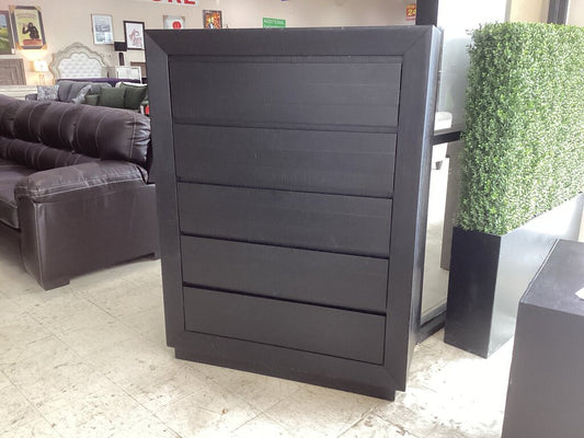 86541 - Ashley Londer 5 Drawer Chest 43x18x58