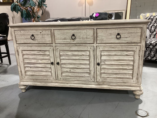 86542 - Kincaid Weatherford Buffet 64x18x37