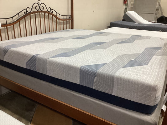 86464 - Serta iComfort King Mattress
