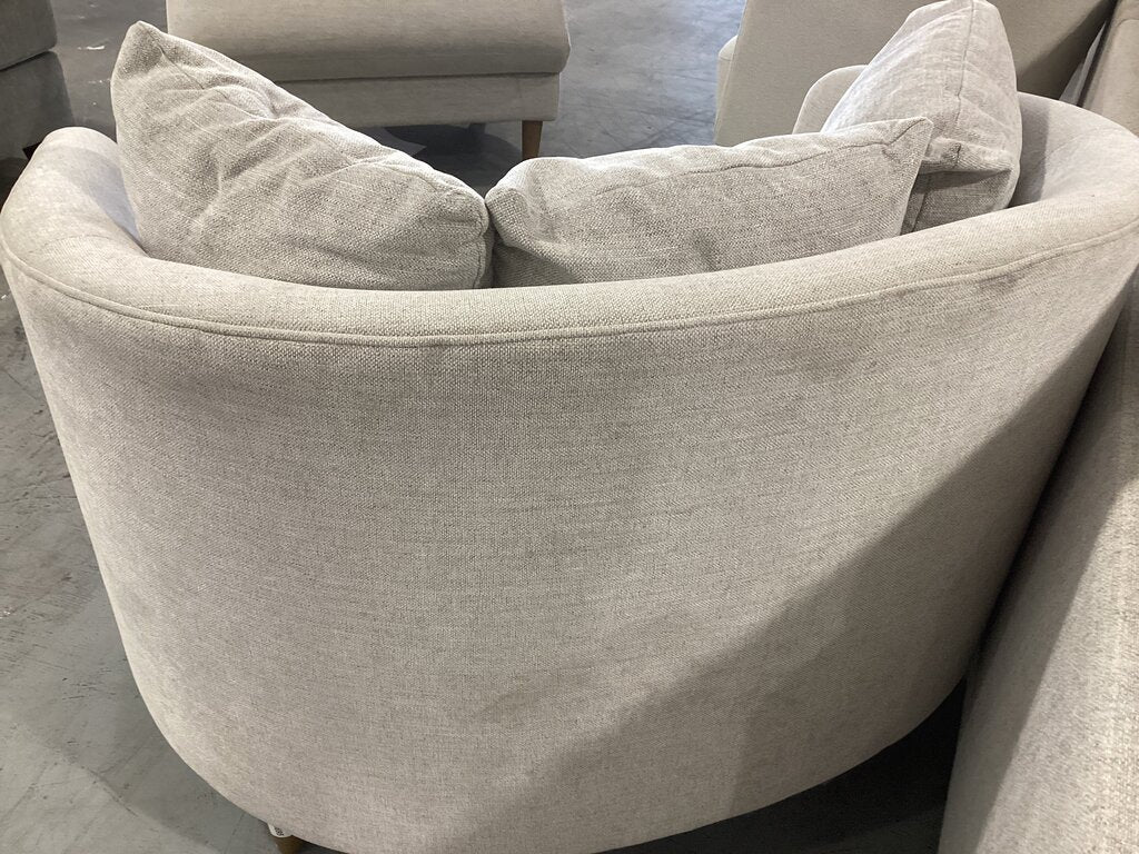 86695 - Thomasville Gray Chair w/Storage Ottoman 47x36x32 / 38x27x19