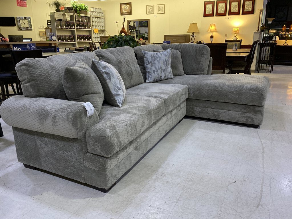 Comet Ash NEW 2pc Sectional 126x83x43 (7010/30-3803)